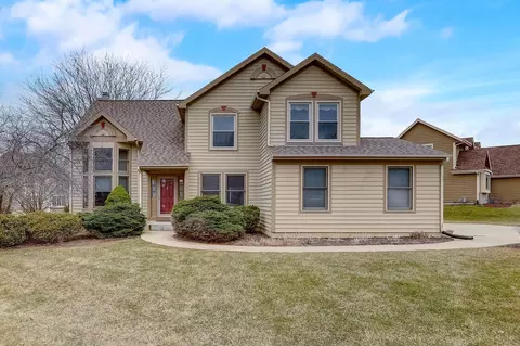 11001 W Daphne, Milwaukee, WI 53224
