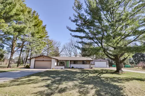 w360n7374 Carol, Oconomowoc, WI 53066