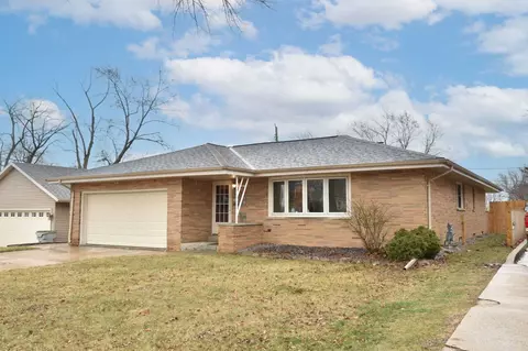 8825 W Morgan, Milwaukee, WI 53228