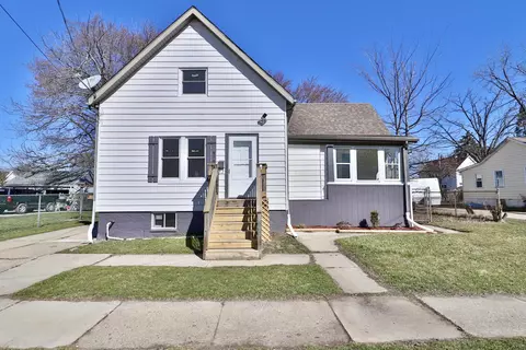 924 44th, Kenosha, WI 53140