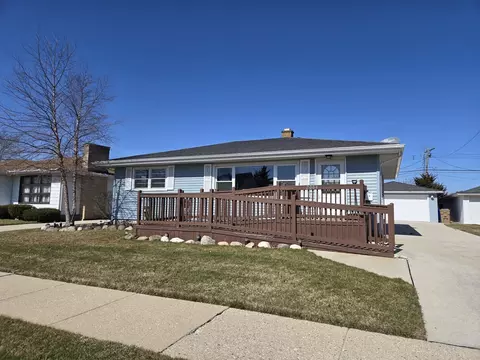 2004 25th, Kenosha, WI 53140
