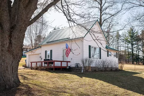 335 W Drake, Viola, WI 54664