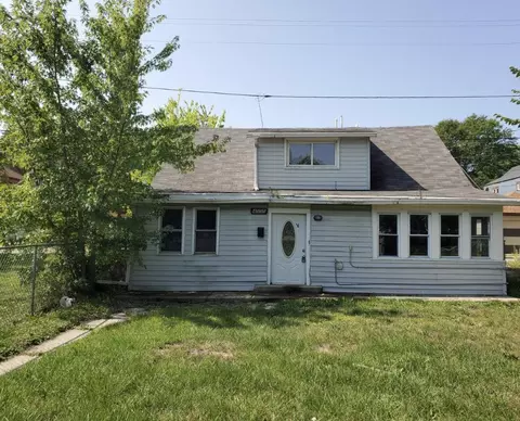 4555 W Fond Du Lac, Milwaukee, WI 53216