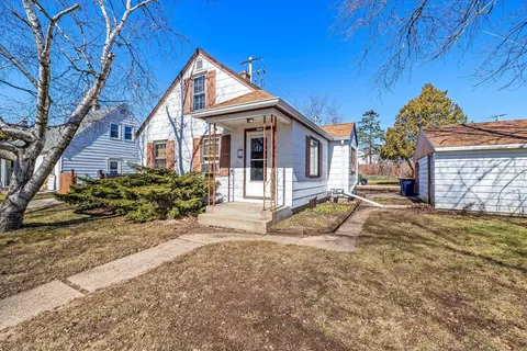 8904 W Montana, West Allis, WI 53227