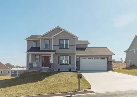 1425 Stoneridge, Watertown, WI 53098
