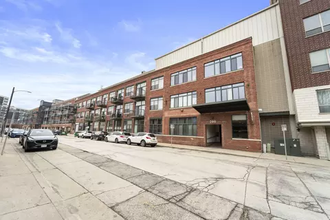 200 S Water #111, Milwaukee, WI 53204