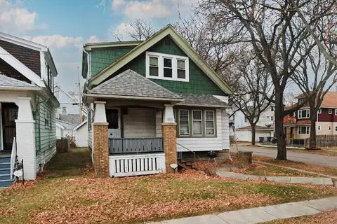 3895 N Vel R Phillips, Milwaukee, WI 53212
