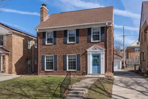 4114 N Newhall, Shorewood, WI 53211