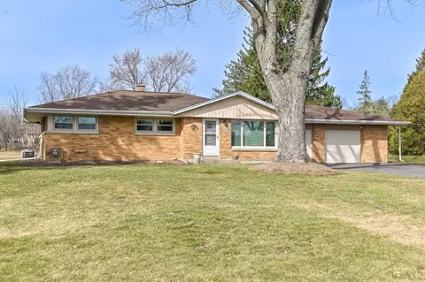 4225 N 160th, Brookfield, WI 53005