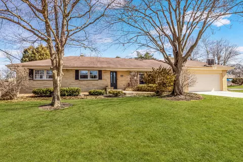 4606 N 109th, Wauwatosa, WI 53225