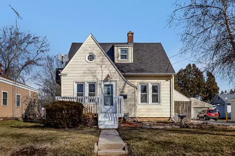 1812 Maple, Manitowoc, WI 54220