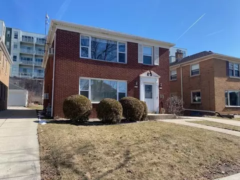4174 N Bartlett #4176, Shorewood, WI 53211