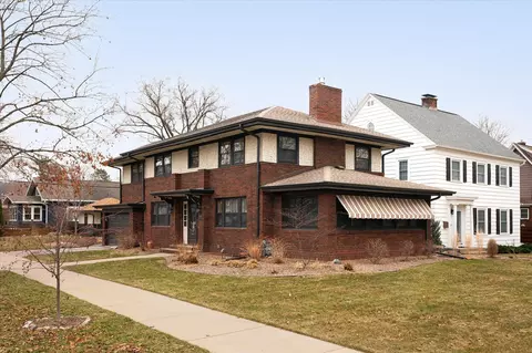 2004 King, La Crosse, WI 54601