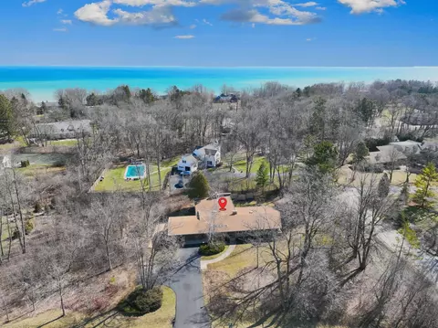 9200 N Tennyson, Bayside, WI 53217