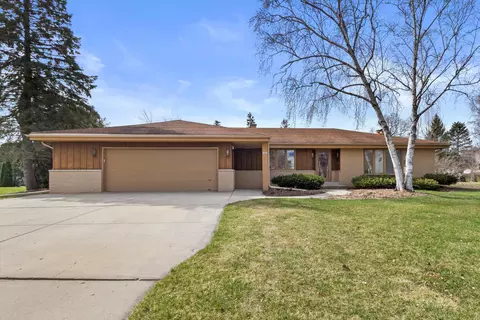 7521 S Nottingham, Franklin, WI 53132