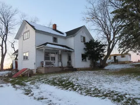 n2208 Silver Creek Cascade Road, Sherman, WI 53001