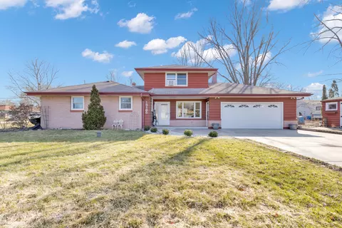 15165 Leland, Brookfield, WI 53005