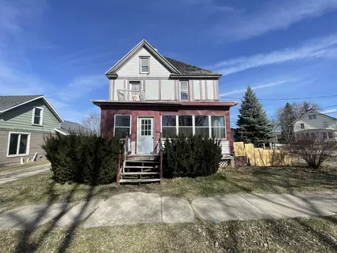 102 Hamilton, Beaver Dam, WI 53916