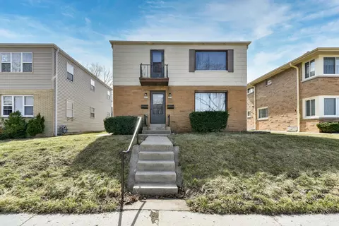 9847 W Lisbon #9849, Milwaukee, WI 53222