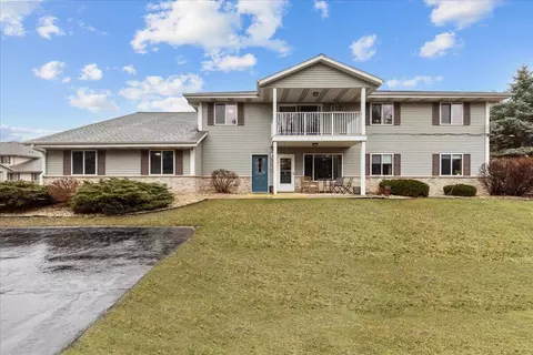 1117 Schmidt #3, West Bend, WI 53090