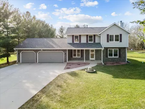 5199 Juniper, West Bend, WI 53095
