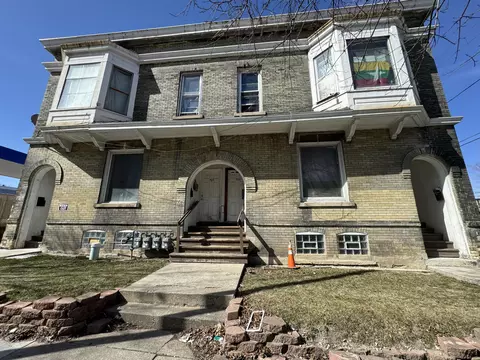 721 S 9th #723725727, Milwaukee, WI 53204