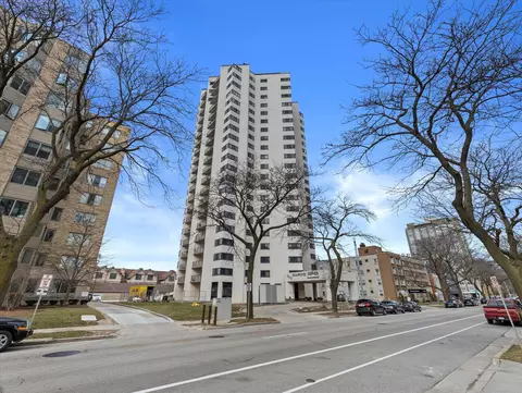 1633 N Prospect #5A, Milwaukee, WI 53202