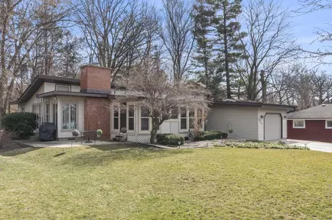 8965 Lake Park, Randall, WI 53128