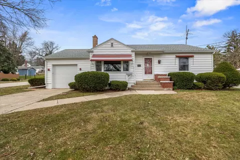 300 Maple, Clinton, WI 53525