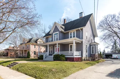 1220 King, La Crosse, WI 54601