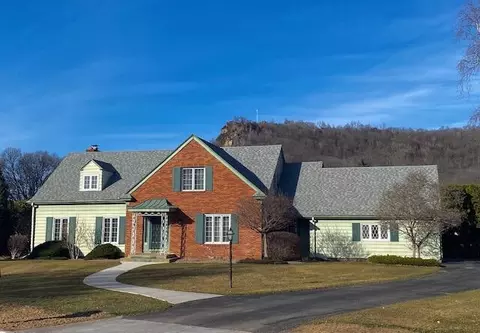 739 Cliffwood, La Crosse, WI 54601