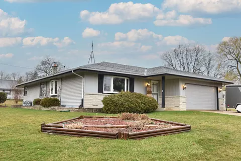 6105 N 113th, Milwaukee, WI 53225