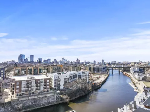 1905 N Water #105, Milwaukee, WI 53202