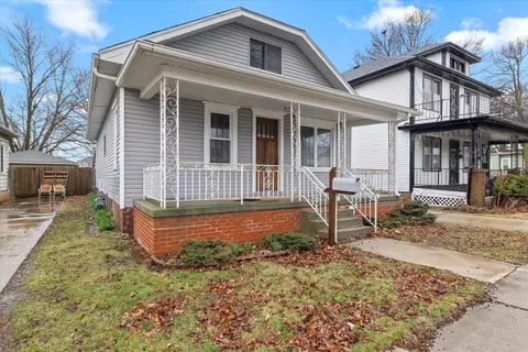 3621 Wright, Racine, WI 53405