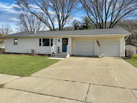 724 14th, Onalaska, WI 54650