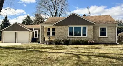 113 S S Orch, Thiensville, WI 53092