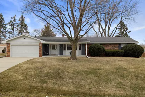 13480 W W Park, New Berlin, WI 53151