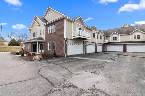 327 E Clay #22, Whitewater, WI 53190