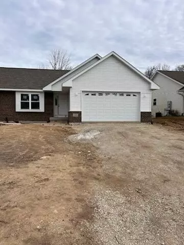 7317 Woodland, Burlington, WI 53105