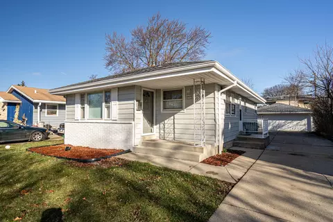 3712 W Kiley, Milwaukee, WI 53209