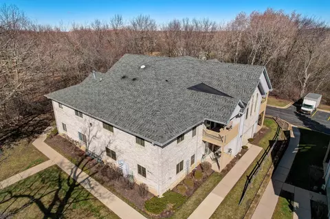 9342 W Loomis #5, Franklin, WI 53132