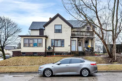 1503 St Clair, Sheboygan, WI 53081