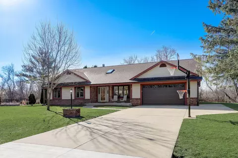 25813 Crescent, Norway, WI 53185