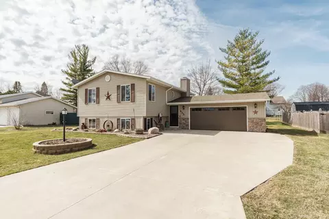435 Springbrook, Mayville, WI 53050