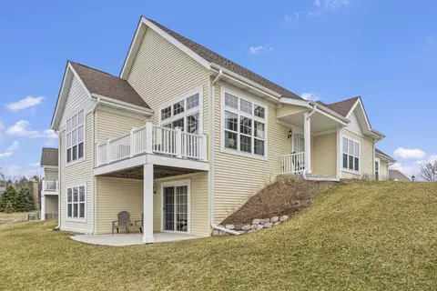 w178n5899 Timms Pr #37, Menomonee Falls, WI 53051