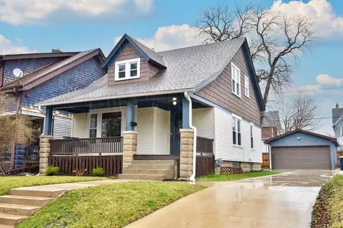 1528 S 81st, West Allis, WI 53214