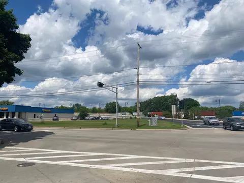 372 S S Pne, Burlington, WI 53105