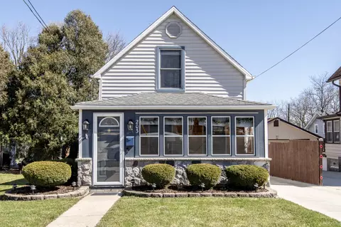 203 Randall, Waukesha, WI 53188