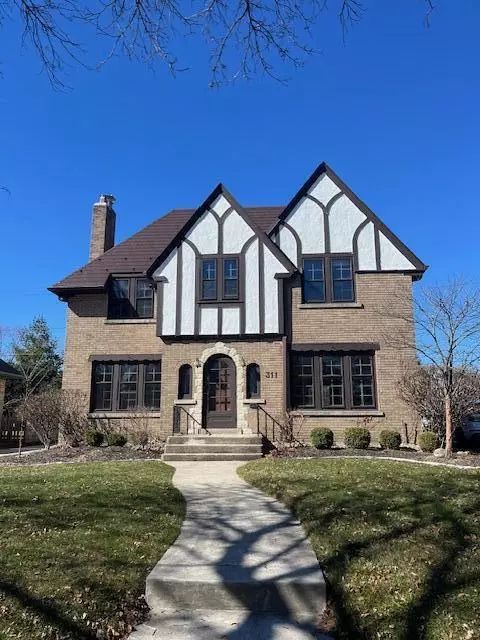 311 N 50th, Milwaukee, WI 53208