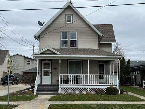 200 W Chestnut, Burlington, WI 53105